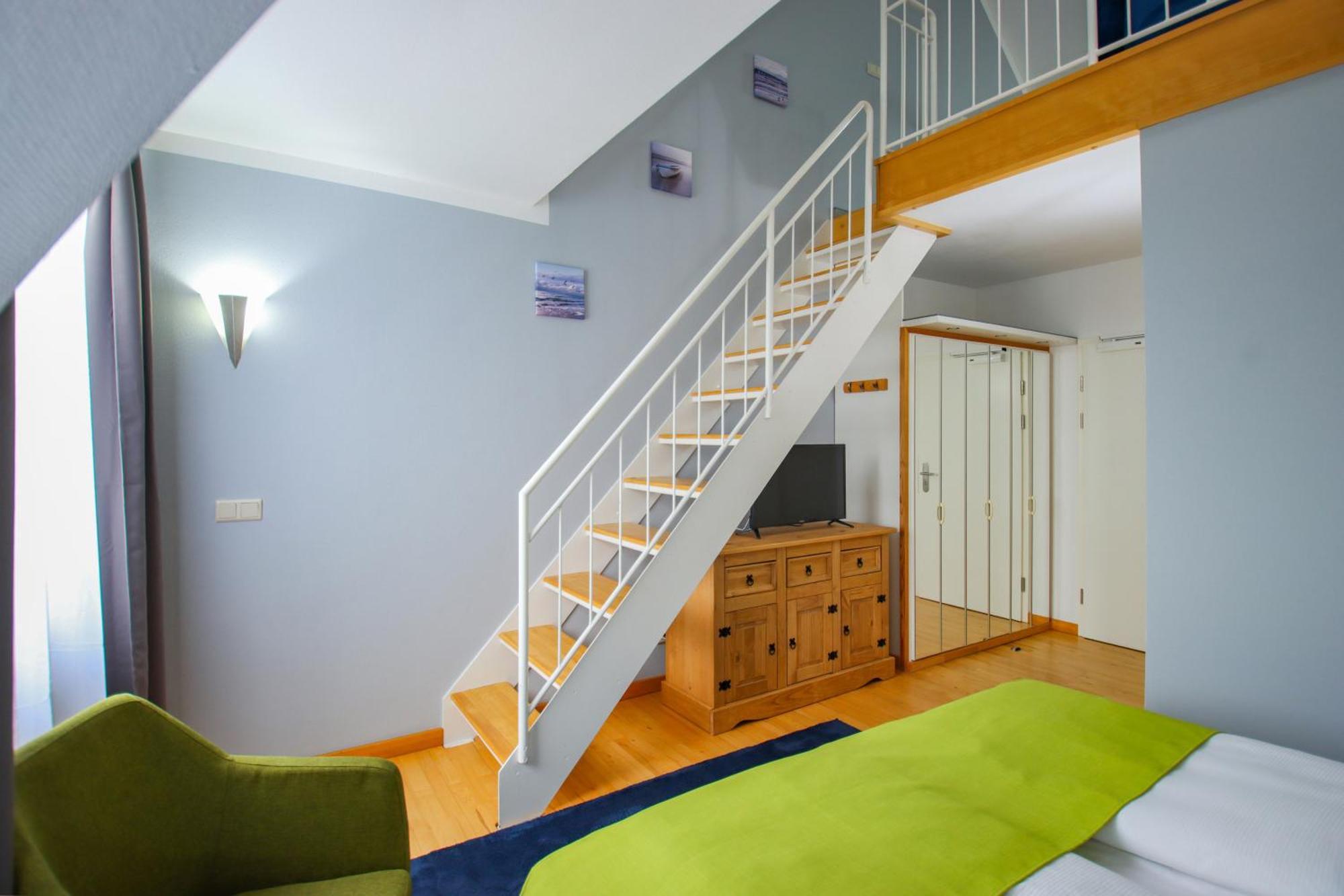 Inselhotel Kleiner Bodden Buschvitz Екстериор снимка